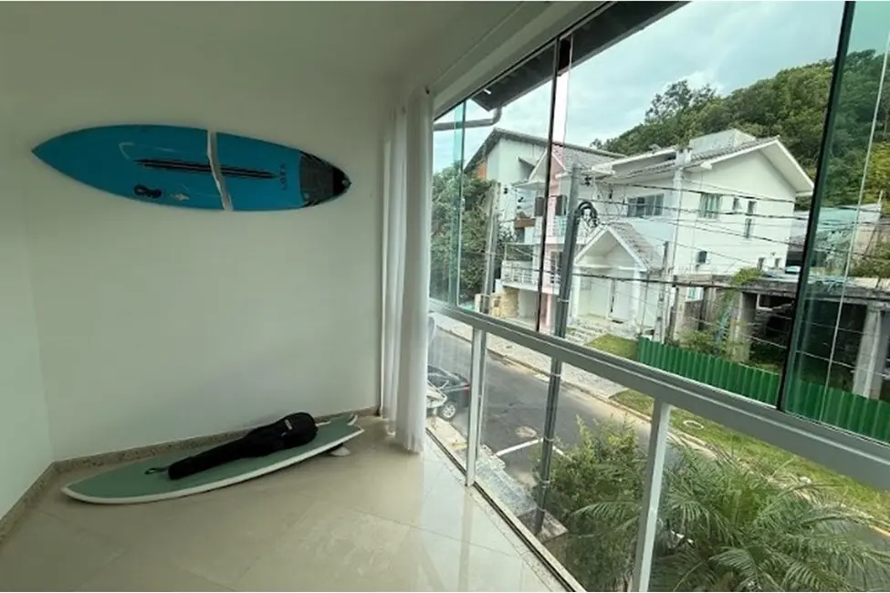 Casa com 3 quartos à venda, 280m2 em Ariribá, Balneario Camboriu - SC - imagem 9 Foto 9 de Casa com 3 quartos à venda, 280m2 em Ariribá, Balneario Camboriu - SC