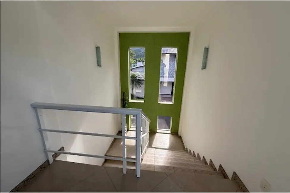 Casa com 3 quartos à venda, 280m2 em Ariribá, Balneario Camboriu - SC - imagem 4 Foto 4 de Casa com 3 quartos à venda, 280m2 em Ariribá, Balneario Camboriu - SC