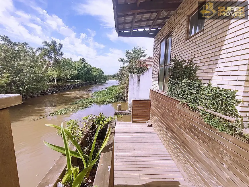Foto 1 de Casa com 3 quartos à venda, 500m2 em São Gonçalo, Pelotas - RS