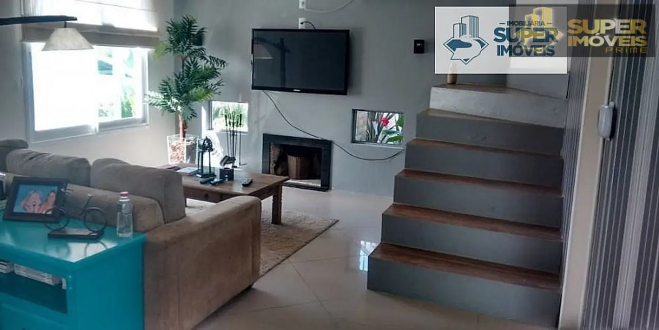 Casa com 3 quartos à venda, 143m2 em Laranjal, Pelotas - RS - imagem 2 Foto 2 de Casa com 3 quartos à venda, 143m2 em Laranjal, Pelotas - RS