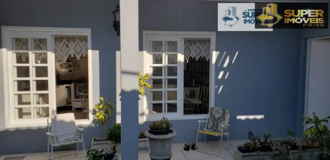 Foto 3 de Casa com 3 quartos à venda, 300m2 em Centro, Pelotas - RS