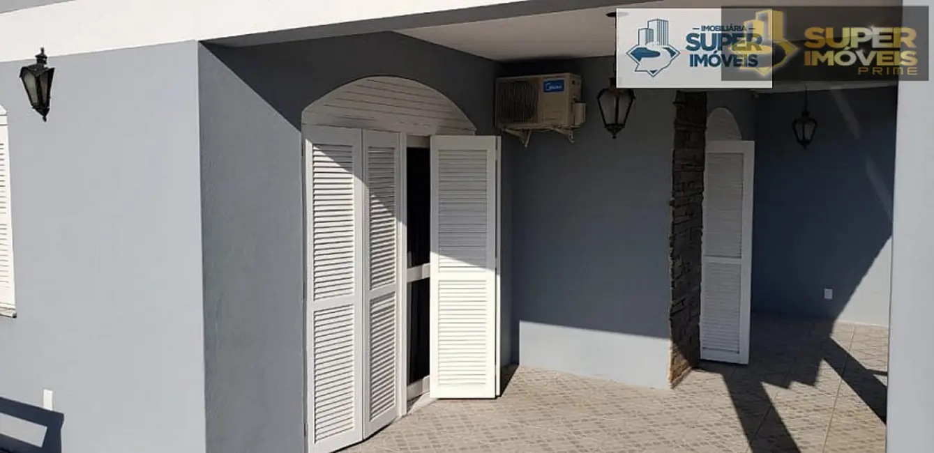 Casa com 3 quartos à venda, 300m2 em Centro, Pelotas - RS - imagem 7 Foto 7 de Casa com 3 quartos à venda, 300m2 em Centro, Pelotas - RS