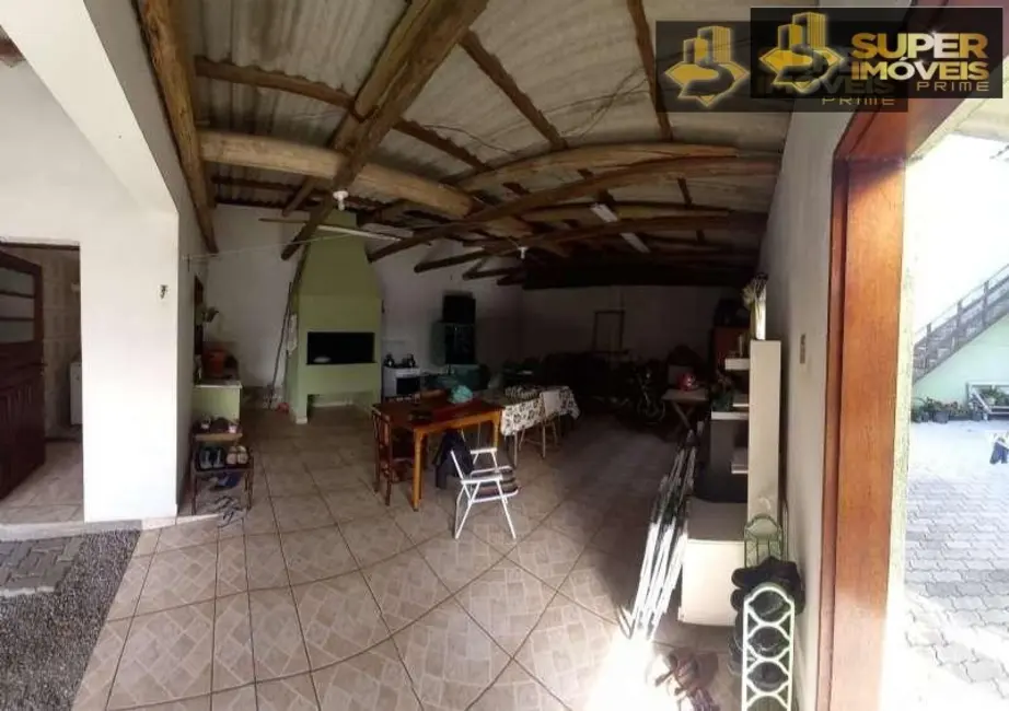 Foto 6 de Casa com 4 quartos à venda, 200m2 em Fragata, Pelotas - RS