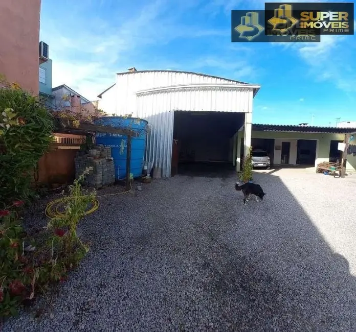 Foto 5 de Casa com 4 quartos à venda, 200m2 em Fragata, Pelotas - RS