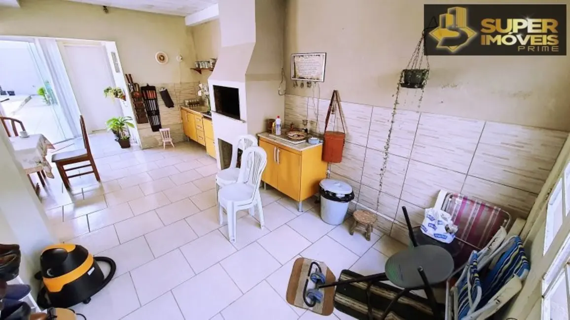 Foto 4 de Casa com 3 quartos à venda, 350m2 em Areal, Pelotas - RS