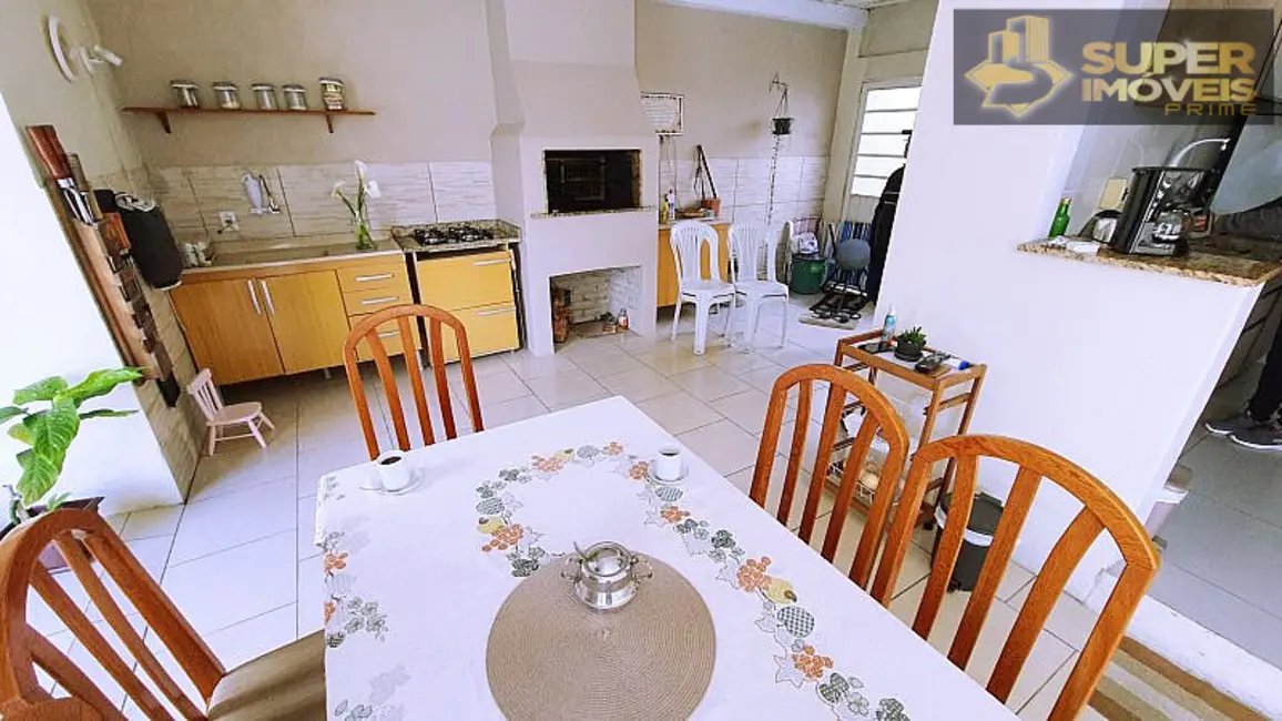 Casa com 3 quartos à venda, 350m2 em Areal, Pelotas - RS - imagem 6 Foto 6 de Casa com 3 quartos à venda, 350m2 em Areal, Pelotas - RS