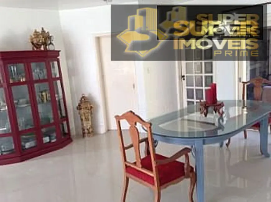 Casa com 4 quartos à venda, 450m2 em Três Vendas, Pelotas - RS - imagem 9 Foto 9 de Casa com 4 quartos à venda, 450m2 em Três Vendas, Pelotas - RS