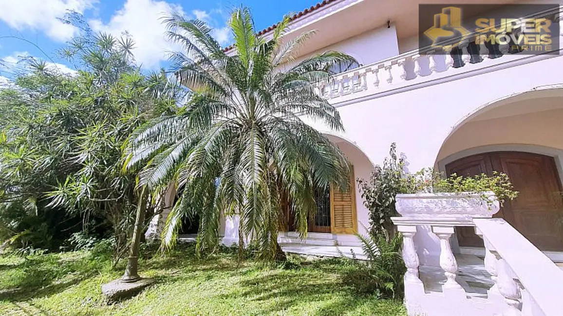 Casa com 5 quartos à venda, 2200m2 em Centro, Pelotas - RS - imagem 3 Foto 3 de Casa com 5 quartos à venda, 2200m2 em Centro, Pelotas - RS