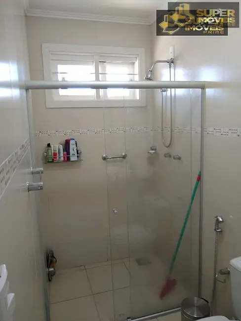 Casa com 3 quartos à venda, 432m2 em Centro, Pelotas - RS - imagem 9 Foto 9 de Casa com 3 quartos à venda, 432m2 em Centro, Pelotas - RS