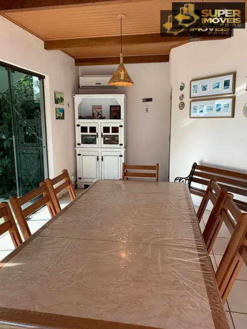 Foto 9 de Casa com 4 quartos à venda, 630m2 em Centro, Pelotas - RS