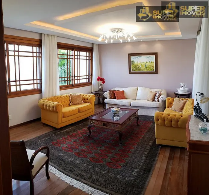 Casa com 4 quartos à venda, 630m2 em Centro, Pelotas - RS - imagem 1 Foto 1 de Casa com 4 quartos à venda, 630m2 em Centro, Pelotas - RS