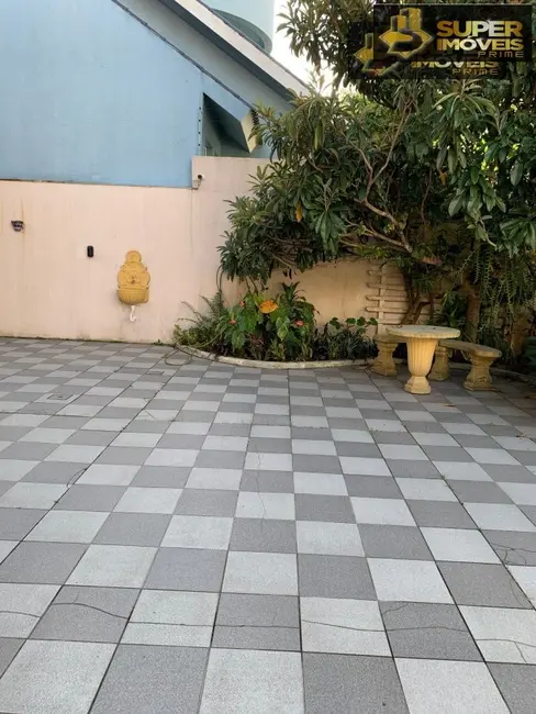 Casa com 4 quartos à venda, 630m2 em Centro, Pelotas - RS - imagem 5 Foto 5 de Casa com 4 quartos à venda, 630m2 em Centro, Pelotas - RS