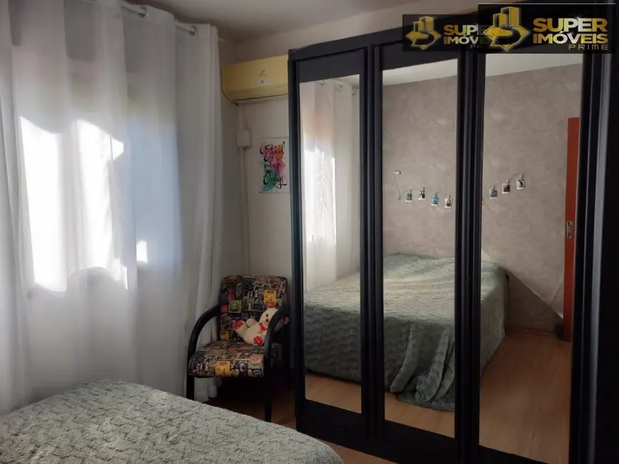 Apartamento com 3 quartos à venda, 72m2 em Centro, Pelotas - RS - imagem 6 Foto 6 de Apartamento com 3 quartos à venda, 72m2 em Centro, Pelotas - RS