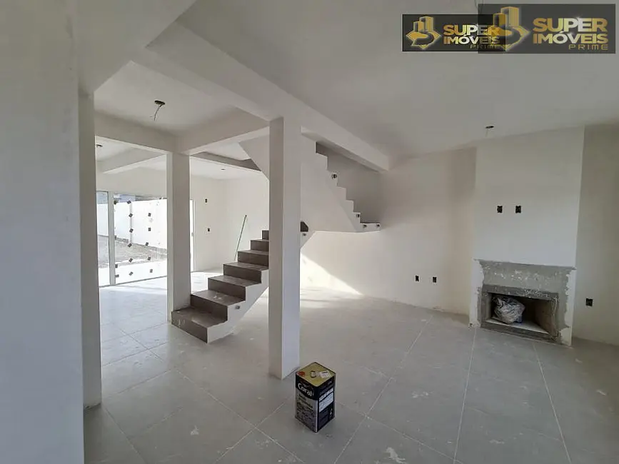 Casa com 3 quartos à venda, 266m2 em Centro, Pelotas - RS - imagem 3 Foto 3 de Casa com 3 quartos à venda, 266m2 em Centro, Pelotas - RS