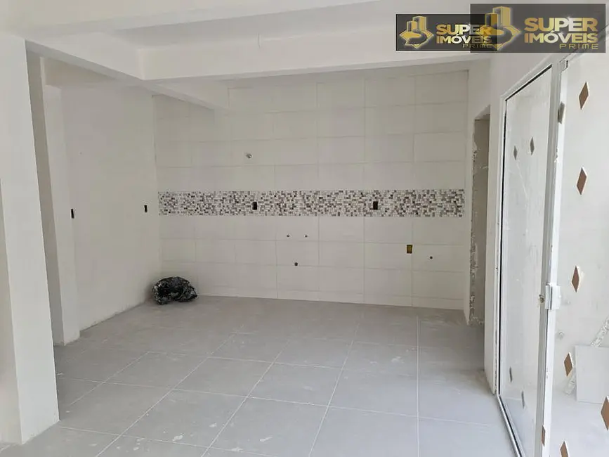 Casa com 3 quartos à venda, 266m2 em Centro, Pelotas - RS - imagem 4 Foto 4 de Casa com 3 quartos à venda, 266m2 em Centro, Pelotas - RS