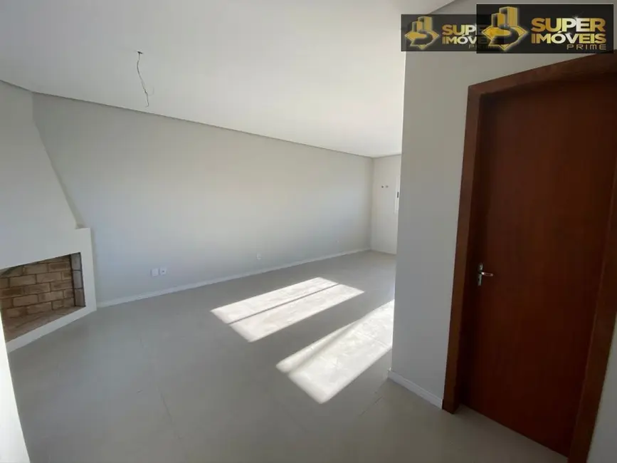 Foto 2 de Casa com 2 quartos à venda, 130m2 em Laranjal, Pelotas - RS