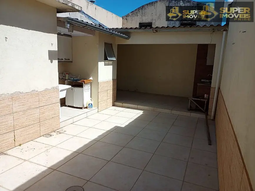 Casa com 2 quartos à venda, 120m2 em Centro, Pelotas - RS - imagem 6 Foto 6 de Casa com 2 quartos à venda, 120m2 em Centro, Pelotas - RS