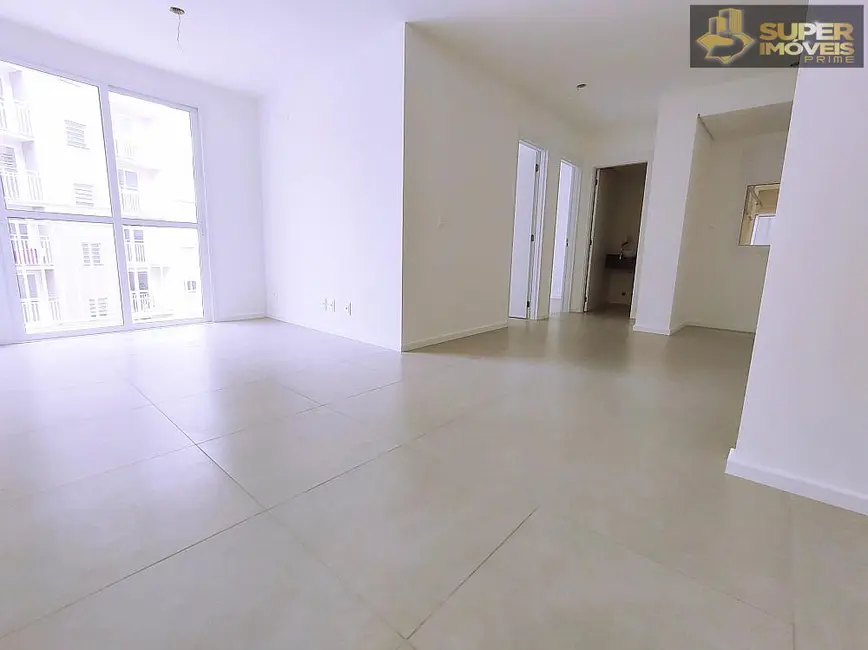 Foto 2 de Apartamento com 2 quartos à venda, 50m2 em Centro, Pelotas - RS