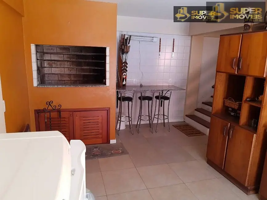 Foto 2 de Casa com 5 quartos à venda, 240m2 em São Gonçalo, Pelotas - RS