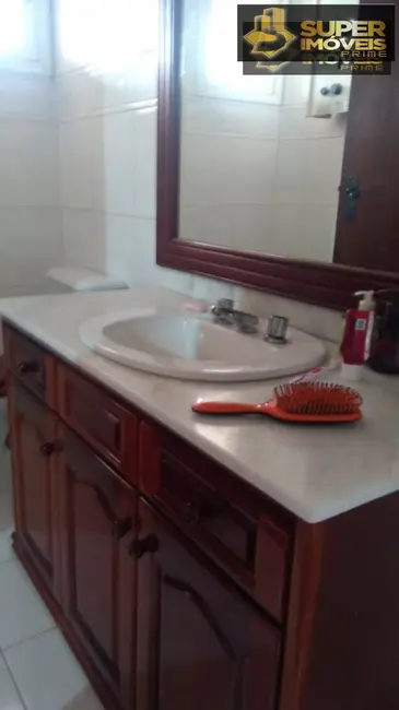 Casa com 5 quartos à venda, 240m2 em São Gonçalo, Pelotas - RS - imagem 5 Foto 5 de Casa com 5 quartos à venda, 240m2 em São Gonçalo, Pelotas - RS