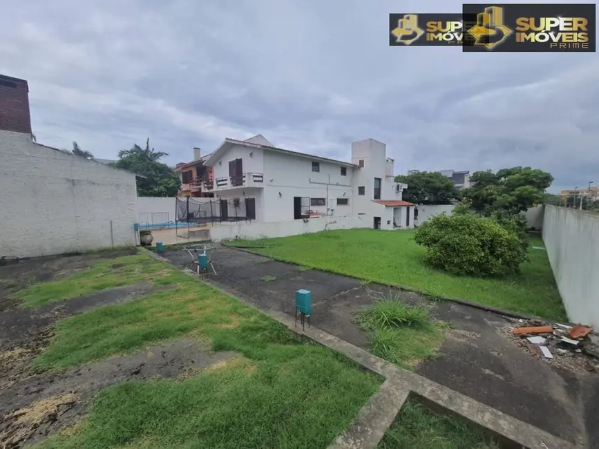 Terreno / Lote à venda, 420m2 em Centro, Pelotas - RS - imagem 4 Foto 4 de Terreno / Lote à venda, 420m2 em Centro, Pelotas - RS