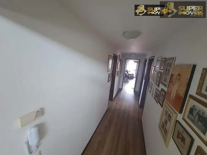 Casa com 3 quartos à venda, 420m2 em Centro, Pelotas - RS - imagem 4 Foto 4 de Casa com 3 quartos à venda, 420m2 em Centro, Pelotas - RS