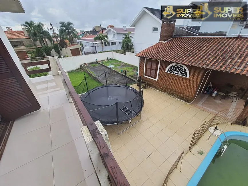 Casa com 3 quartos à venda, 420m2 em Centro, Pelotas - RS - imagem 5 Foto 5 de Casa com 3 quartos à venda, 420m2 em Centro, Pelotas - RS