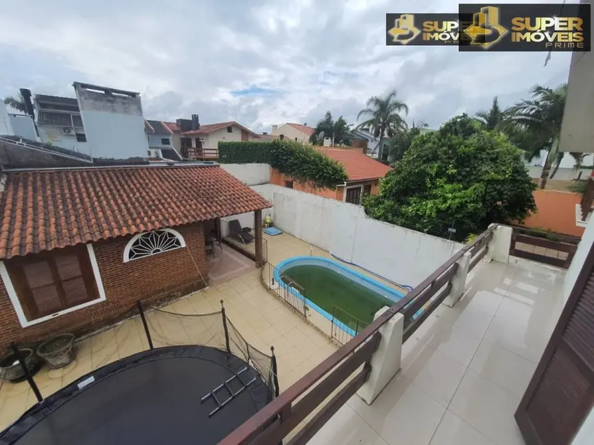 Foto 2 de Casa com 3 quartos à venda, 420m2 em Centro, Pelotas - RS