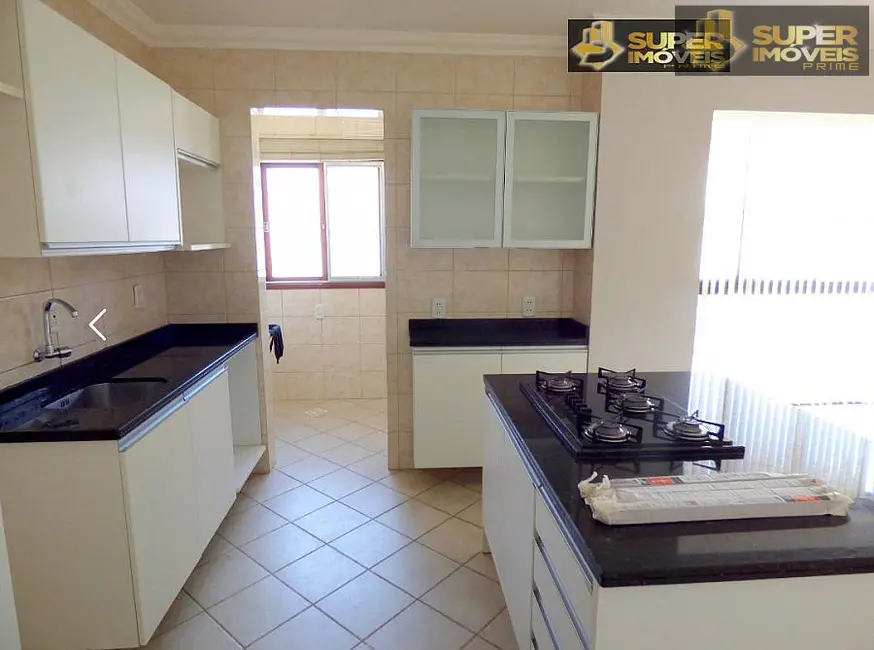 Foto 2 de Apartamento com 3 quartos à venda, 76m2 em Centro, Pelotas - RS