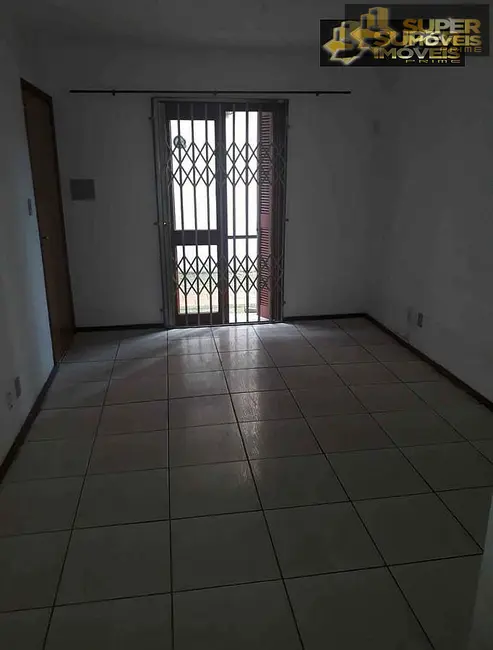 Foto 3 de Apartamento com 3 quartos à venda, 63m2 em Centro, Pelotas - RS