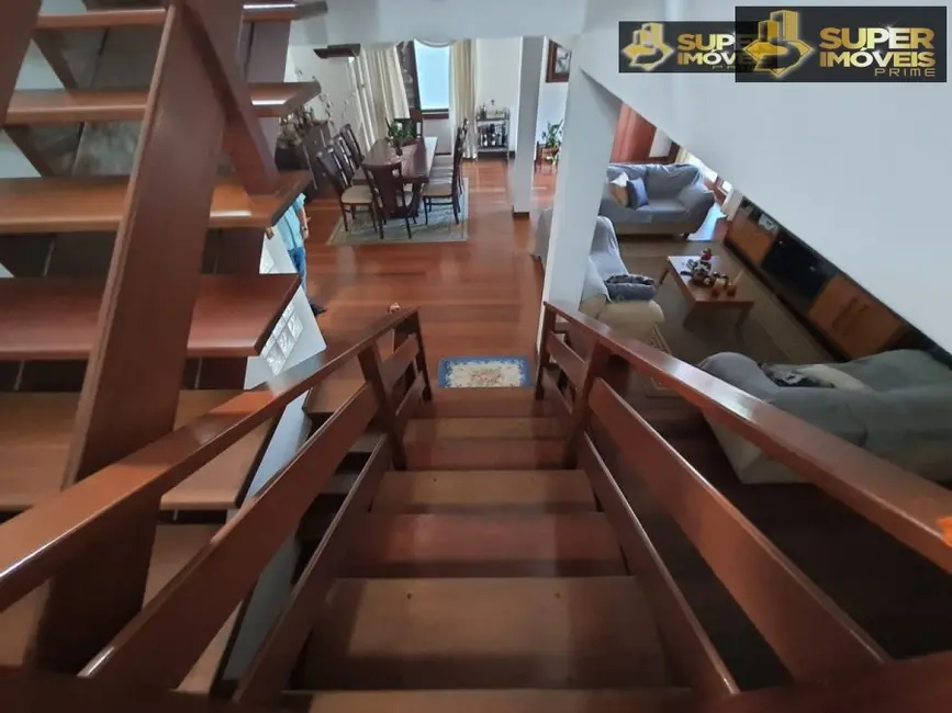 Foto 3 de Casa com 4 quartos à venda, 480m2 em Centro, Pelotas - RS
