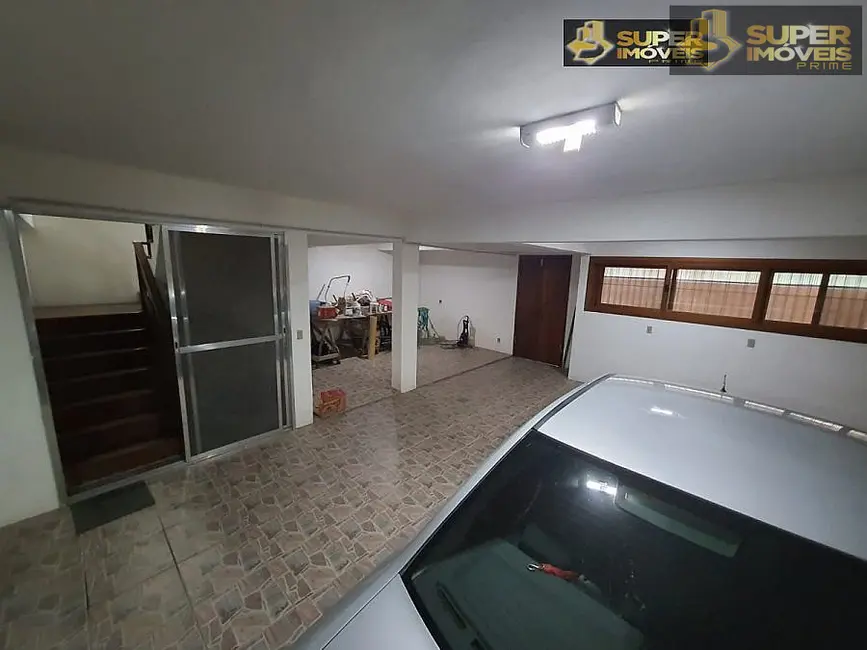 Casa com 4 quartos à venda, 480m2 em Centro, Pelotas - RS - imagem 5 Foto 5 de Casa com 4 quartos à venda, 480m2 em Centro, Pelotas - RS