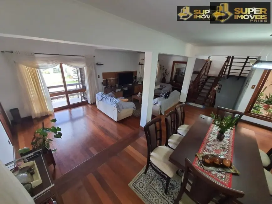 Foto 1 de Casa com 4 quartos à venda, 480m2 em Centro, Pelotas - RS