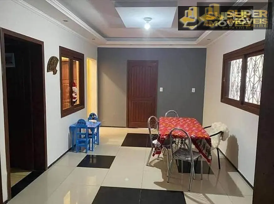 Foto 7 de Casa com 6 quartos à venda, 300m2 em Fragata, Pelotas - RS