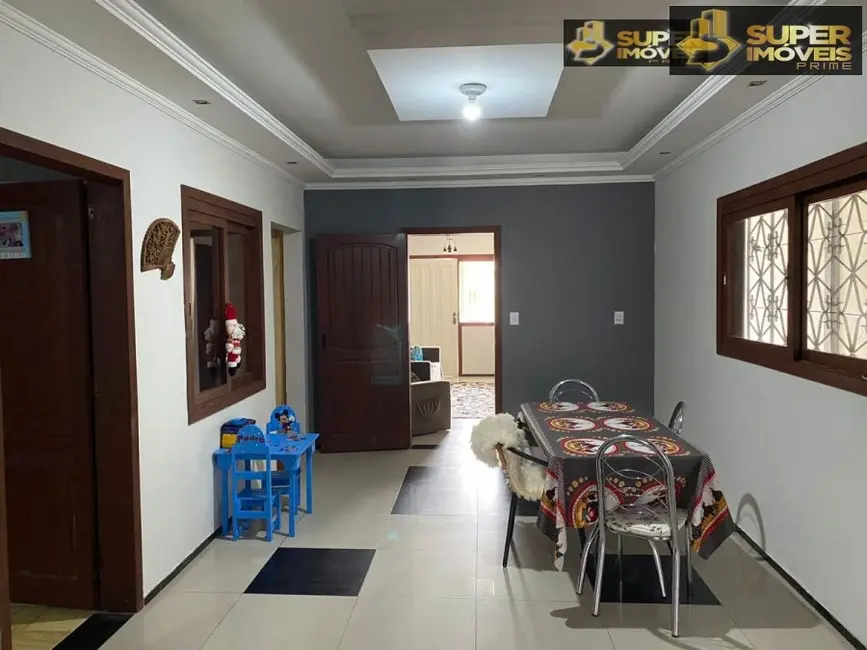 Foto 8 de Casa com 6 quartos à venda, 300m2 em Fragata, Pelotas - RS