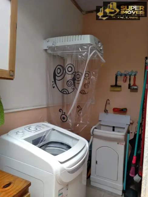 Casa de Condomínio com 2 quartos à venda, 100m2 em Centro, Pelotas - RS - imagem 3 Foto 3 de Casa de Condomínio com 2 quartos à venda, 100m2 em Centro, Pelotas - RS