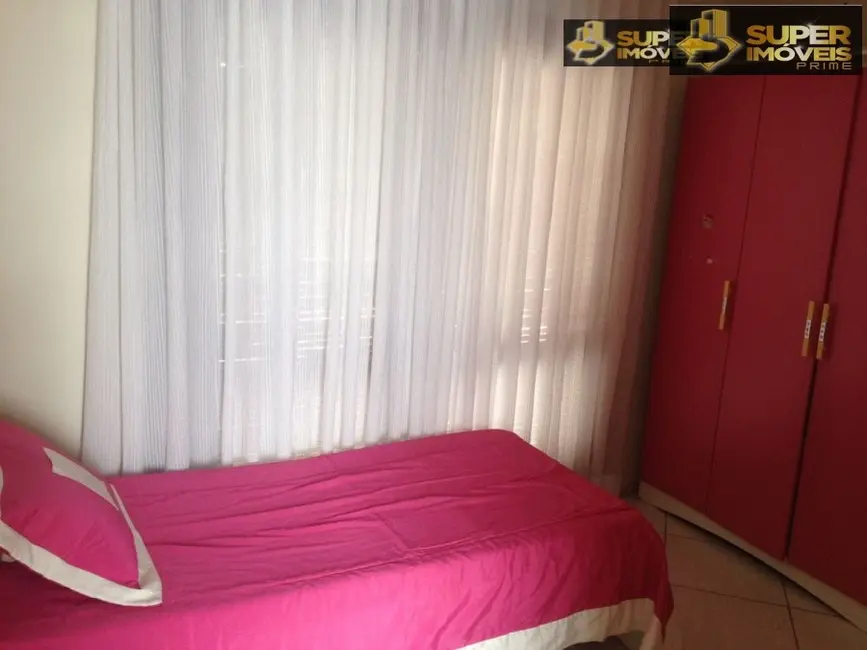 Foto 9 de Casa com 4 quartos à venda, 300m2 em Laranjal, Pelotas - RS