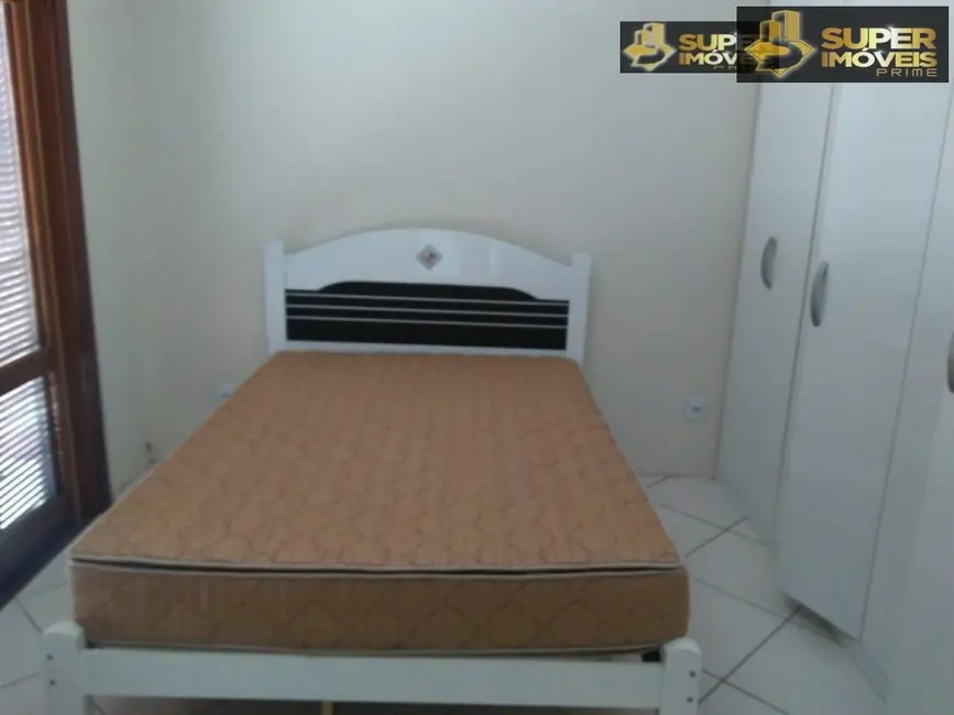 Foto 7 de Casa com 4 quartos à venda, 300m2 em Laranjal, Pelotas - RS