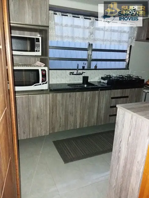 Casa com 2 quartos à venda, 226m2 em Centro, Pelotas - RS - imagem 5 Foto 5 de Casa com 2 quartos à venda, 226m2 em Centro, Pelotas - RS