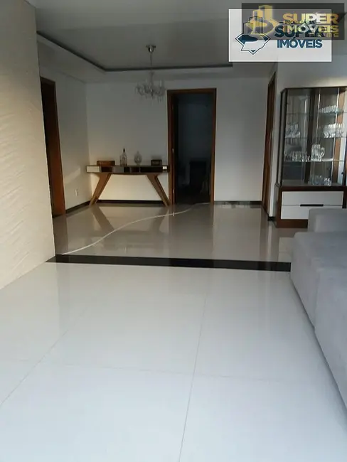 Casa com 2 quartos à venda, 226m2 em Centro, Pelotas - RS - imagem 3 Foto 3 de Casa com 2 quartos à venda, 226m2 em Centro, Pelotas - RS