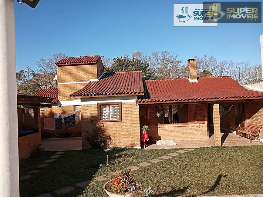 Casa com 5 quartos à venda, 825m2 em Laranjal, Pelotas - RS - imagem 1 Foto 1 de Casa com 5 quartos à venda, 825m2 em Laranjal, Pelotas - RS