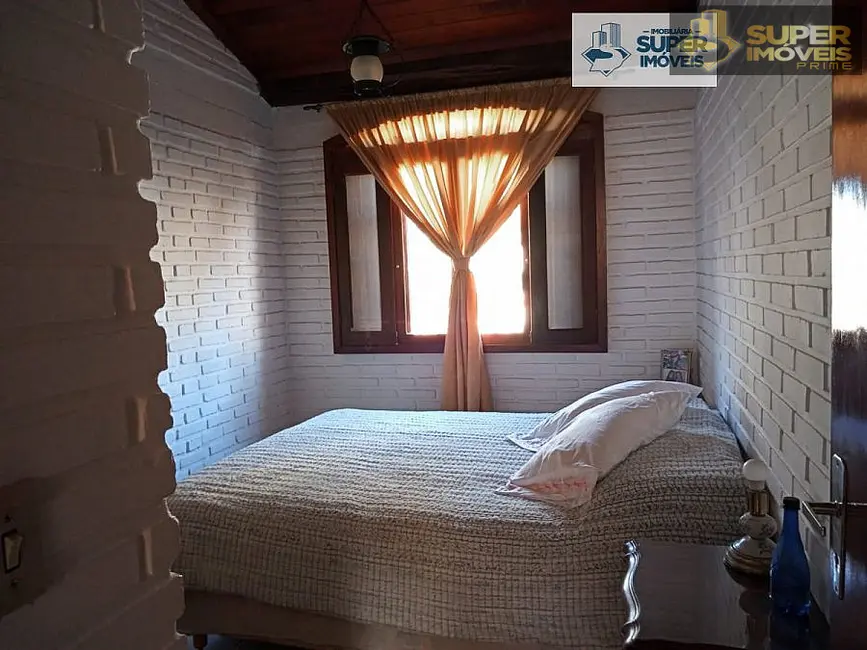 Casa com 5 quartos à venda, 825m2 em Laranjal, Pelotas - RS - imagem 6 Foto 6 de Casa com 5 quartos à venda, 825m2 em Laranjal, Pelotas - RS