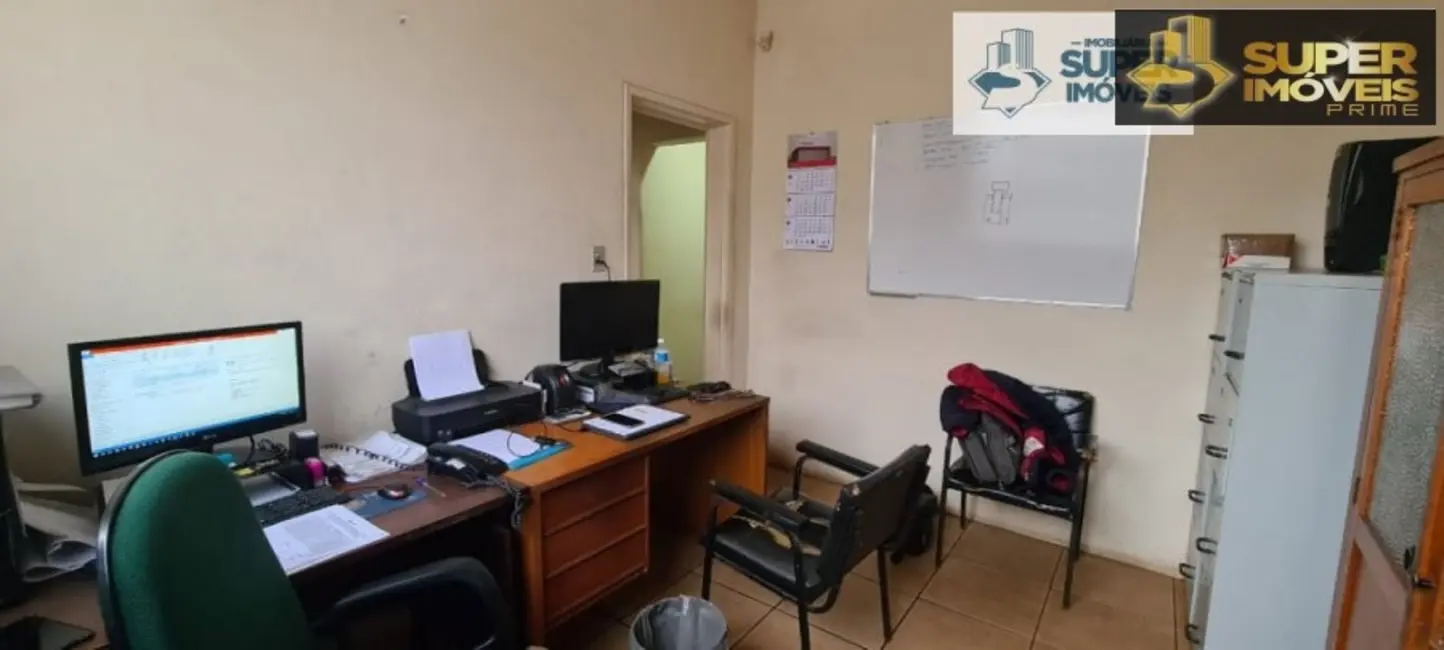 Armazém / Galpão à venda, 570m2 em Centro, Pelotas - RS - imagem 6 Foto 6 de Armazém / Galpão à venda, 570m2 em Centro, Pelotas - RS
