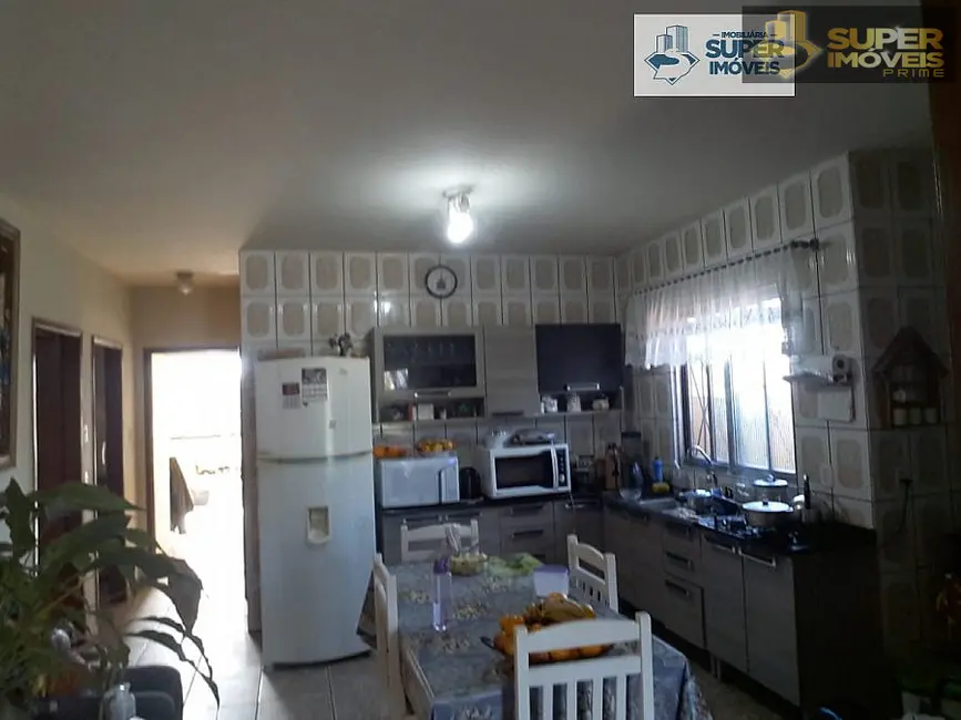 Casa com 3 quartos à venda, 288m2 em Fragata, Pelotas - RS - imagem 1 Foto 1 de Casa com 3 quartos à venda, 288m2 em Fragata, Pelotas - RS