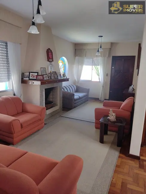 Casa com 3 quartos à venda, 410m2 em Fragata, Pelotas - RS - imagem 7 Foto 7 de Casa com 3 quartos à venda, 410m2 em Fragata, Pelotas - RS