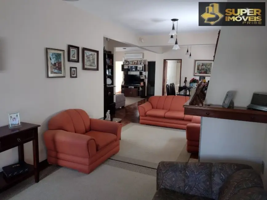 Foto 6 de Casa com 3 quartos à venda, 410m2 em Fragata, Pelotas - RS