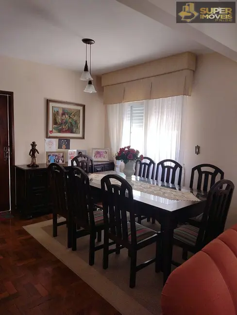 Casa com 3 quartos à venda, 410m2 em Fragata, Pelotas - RS - imagem 4 Foto 4 de Casa com 3 quartos à venda, 410m2 em Fragata, Pelotas - RS