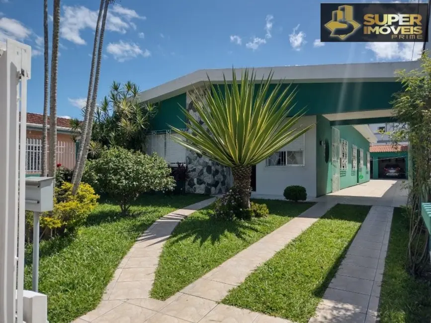 Foto 1 de Casa com 3 quartos à venda, 410m2 em Fragata, Pelotas - RS