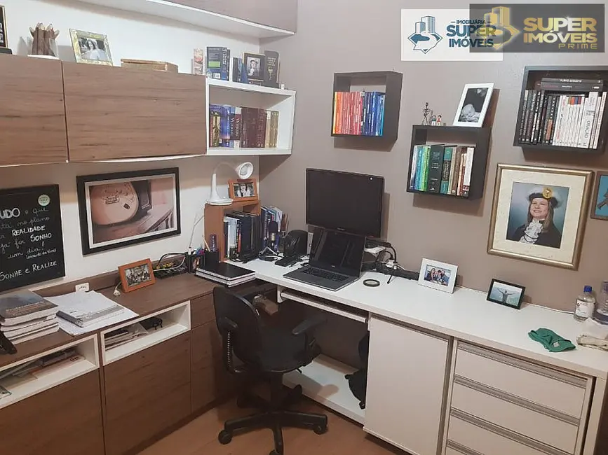 Foto 7 de Casa com 3 quartos à venda, 180m2 em Laranjal, Pelotas - RS