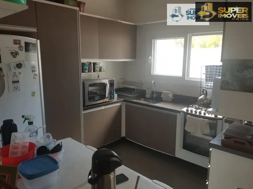 Foto 4 de Casa com 3 quartos à venda, 180m2 em Laranjal, Pelotas - RS